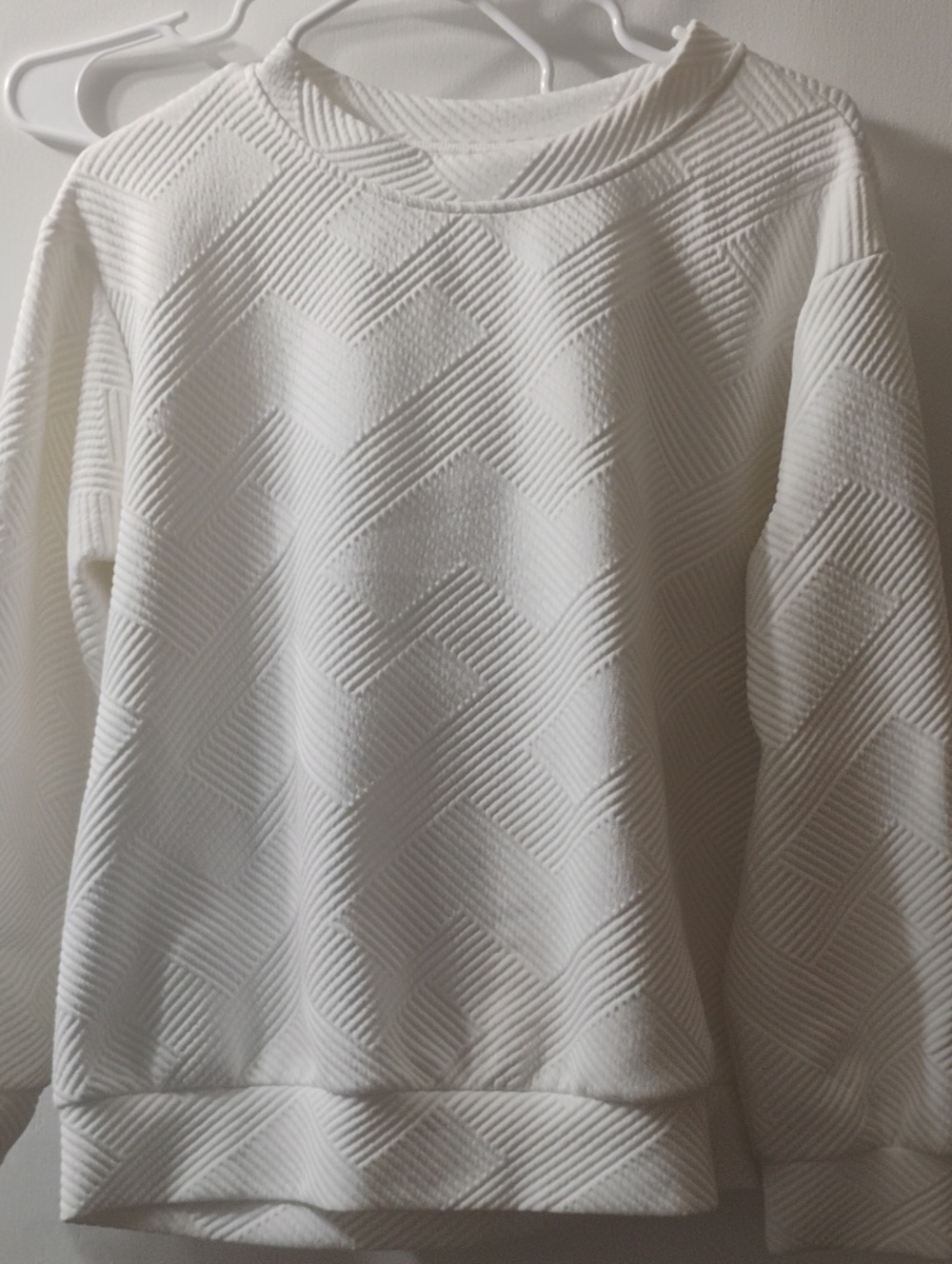 White textured SET perfect condition